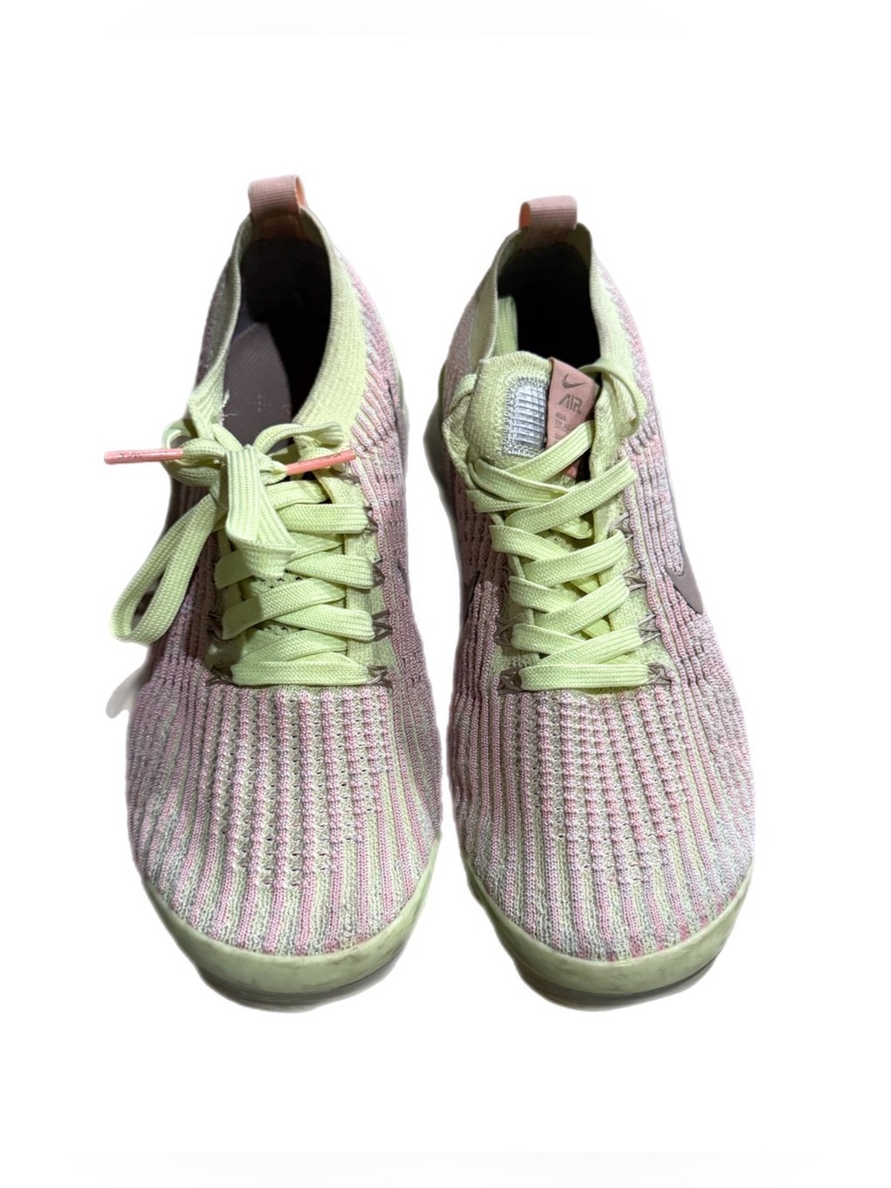 Nike Women’s Flyknit Sneakers - Light Pink & Light Green